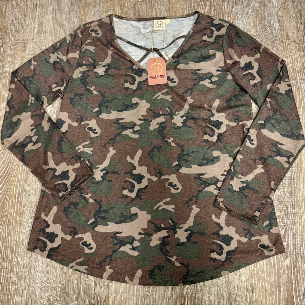 Camo V-Neck Long Sleeve Top